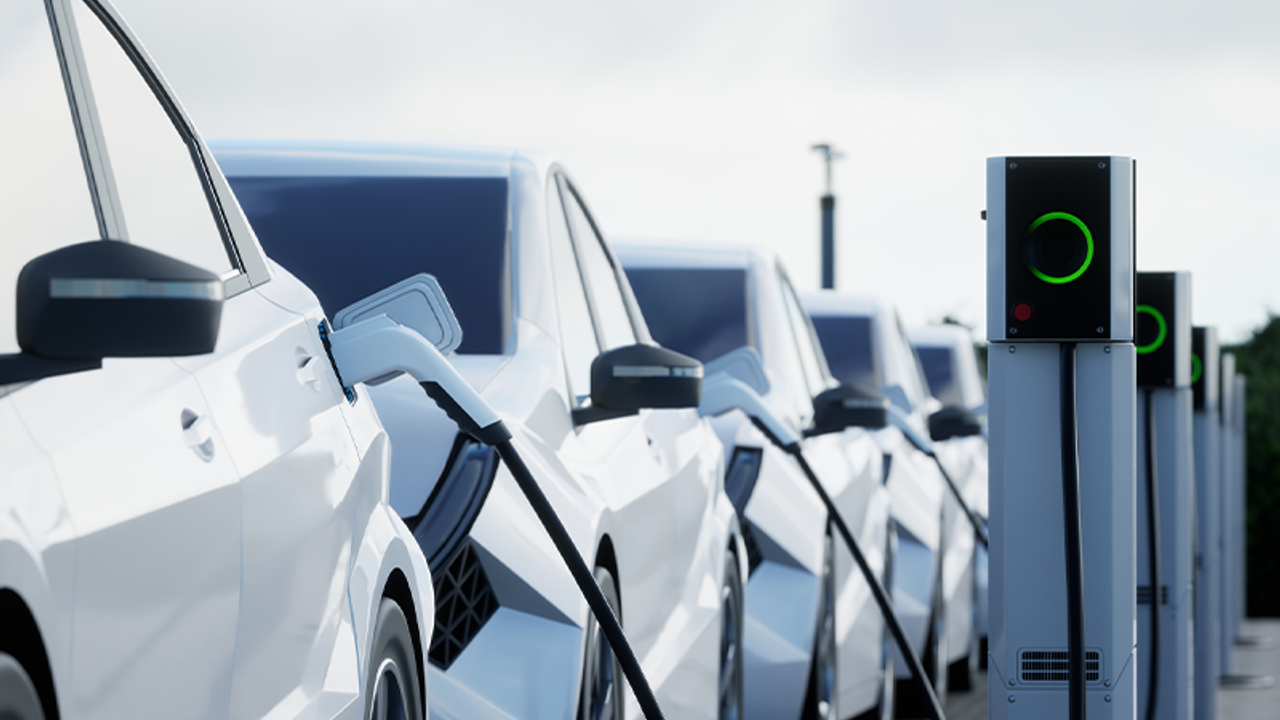 Elektrikli Araç ve Şarj Altyapısında Rekor Büyüme