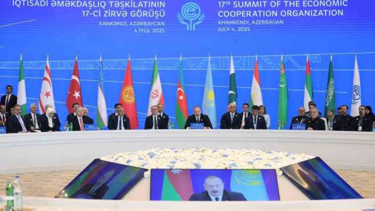 EİT 17. Zirvesi Hankendi’de: Bölgesel Ekonomi ve İş Birliği Masada