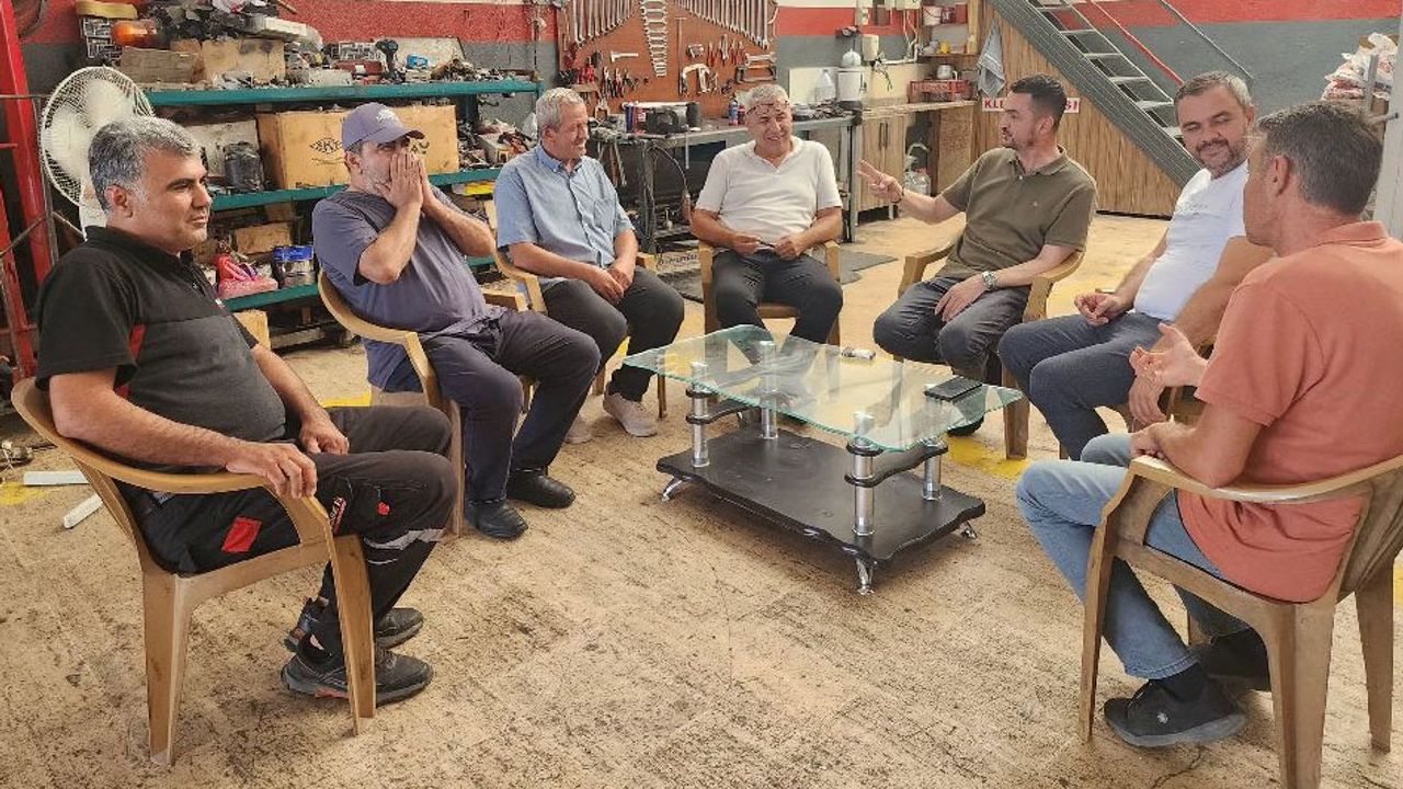 AK Partili Oğuz, Bucak Esnafıyla Bir Araya Geldi