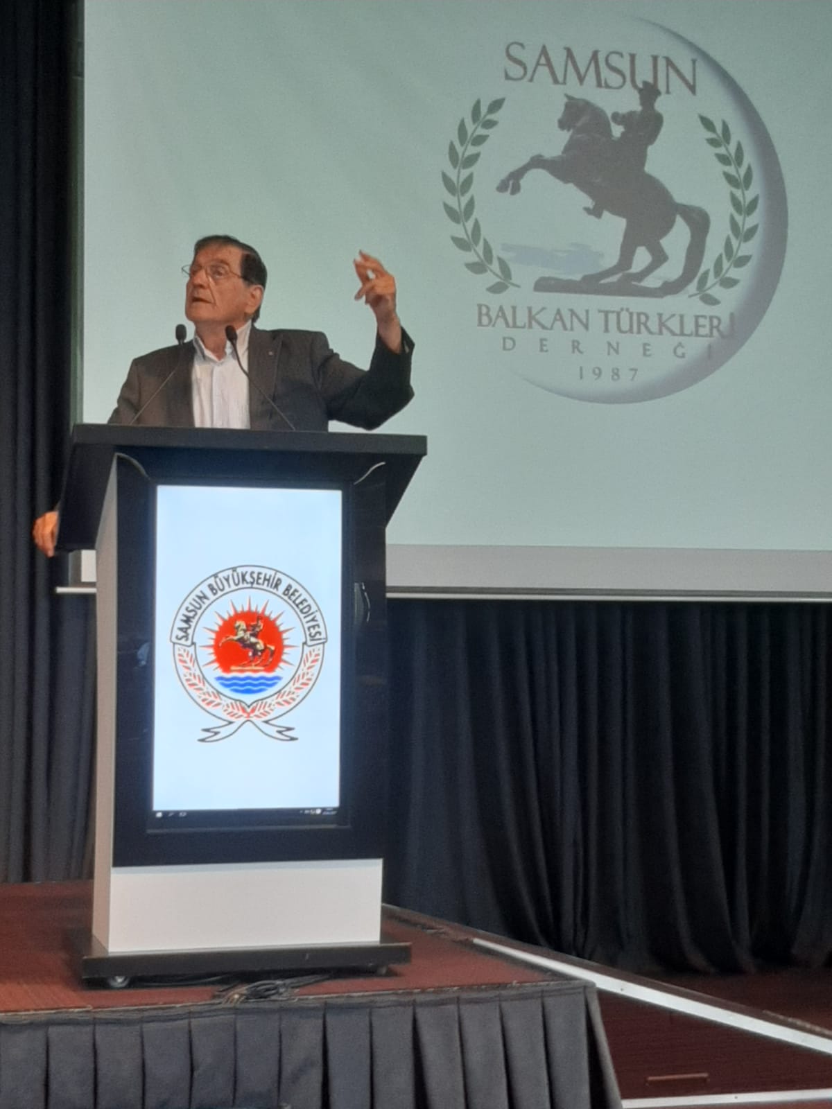 BRTK Kurucu Başkan Yardımcisi (Balkan Baba)İzzet ALTUNTAŞ Balkan Camiasi Konfederasyon ve Federasyonlara Çağrıda bulundu