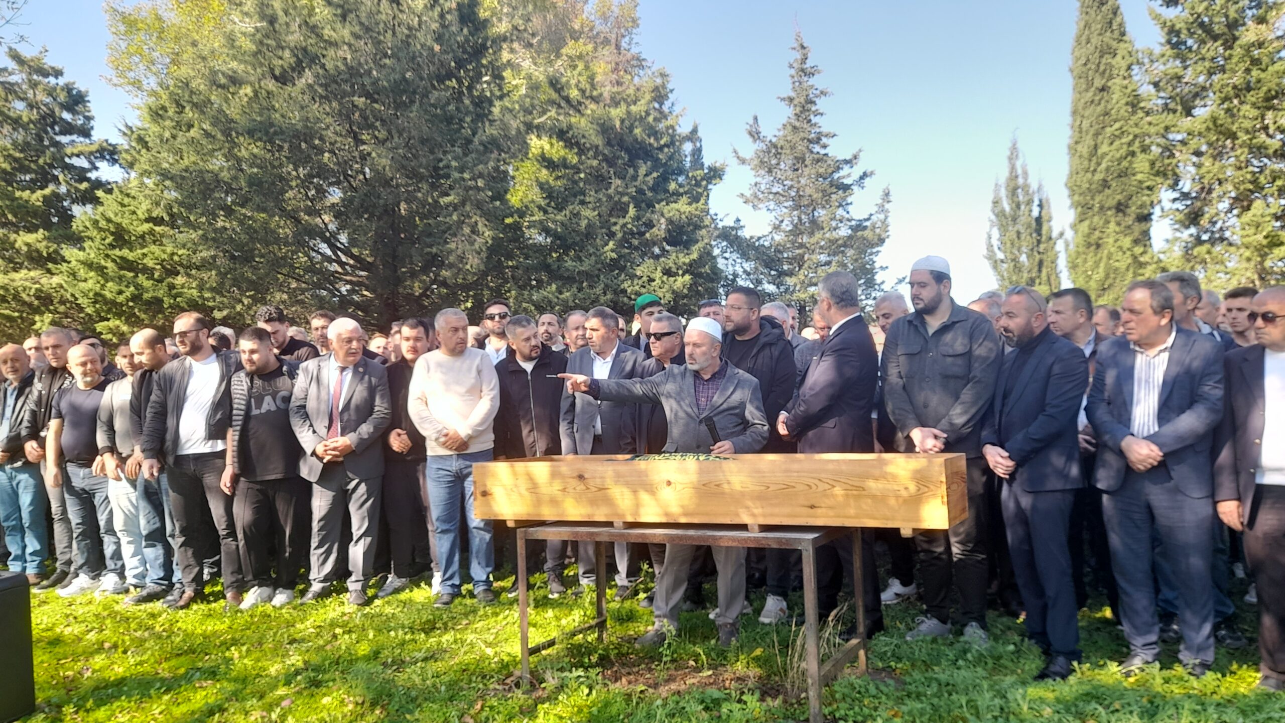 ERKAN AİLESİ ANNEYE SON GÖREV EBEDI ALEMINE YOLCU ETTİLER