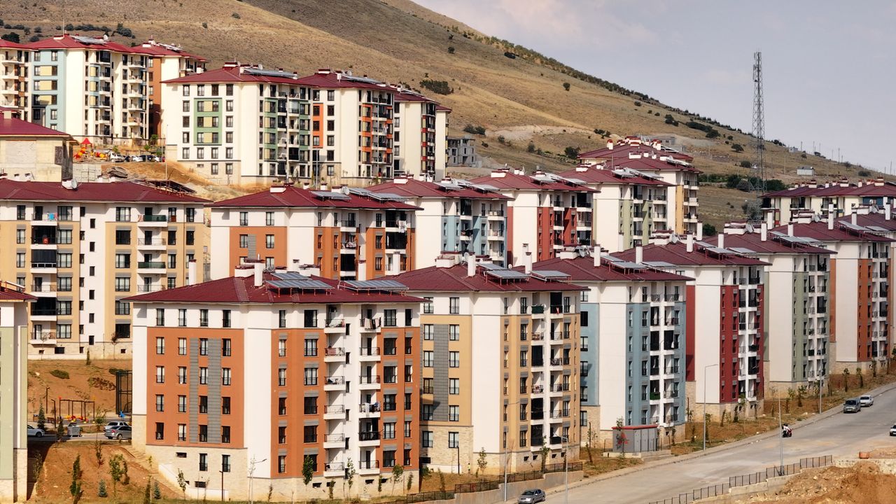 Deprem Bölgesinde 350 Bininci Afet Konutu Teslim Ediliyor