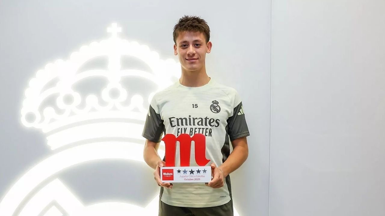 Arda Güler Real Madrid’de Ekim Ayının Oyuncusu Seçildi