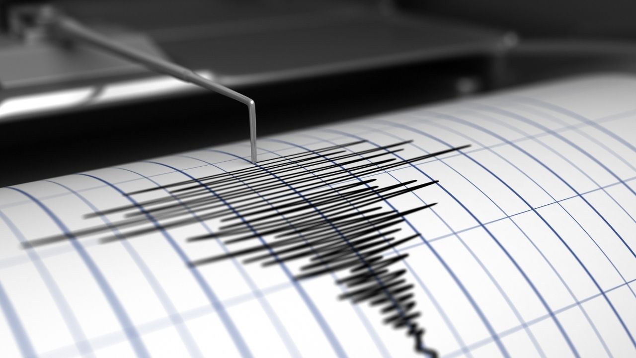 Balıkesir Sındırgı’da Deprem: Çevre İllerde Hissedildi