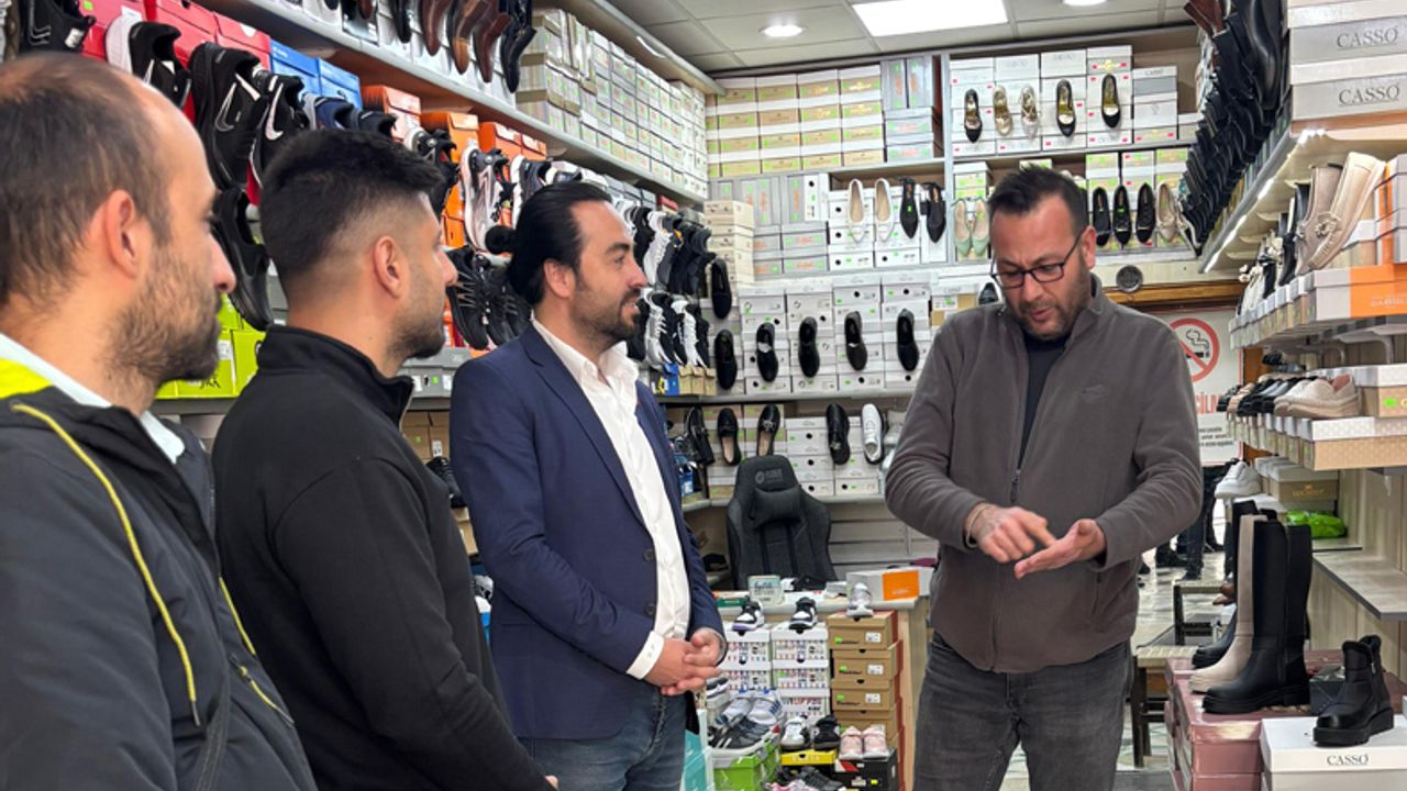 CHP’li Kostak Beypazarı Esnafını Ziyaret Etti