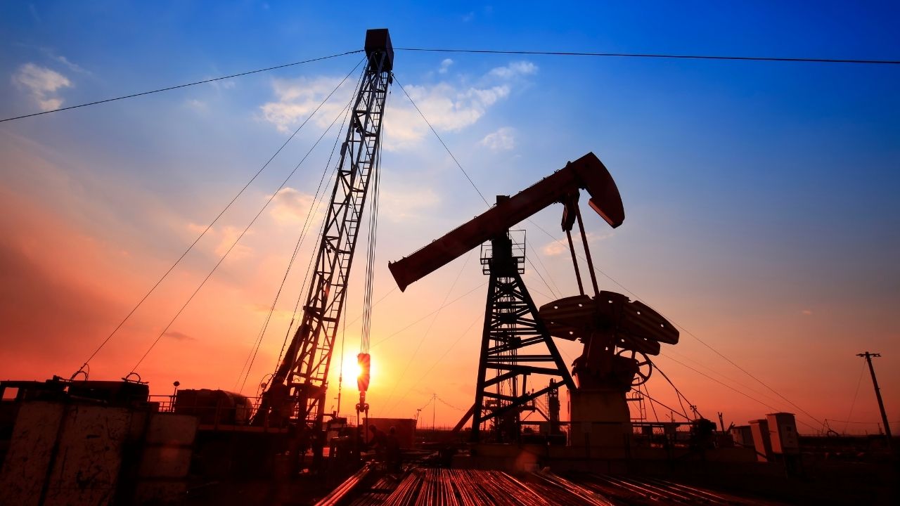 Petrol Fiyatları Fed ve Stok Verileriyle Yükselişte