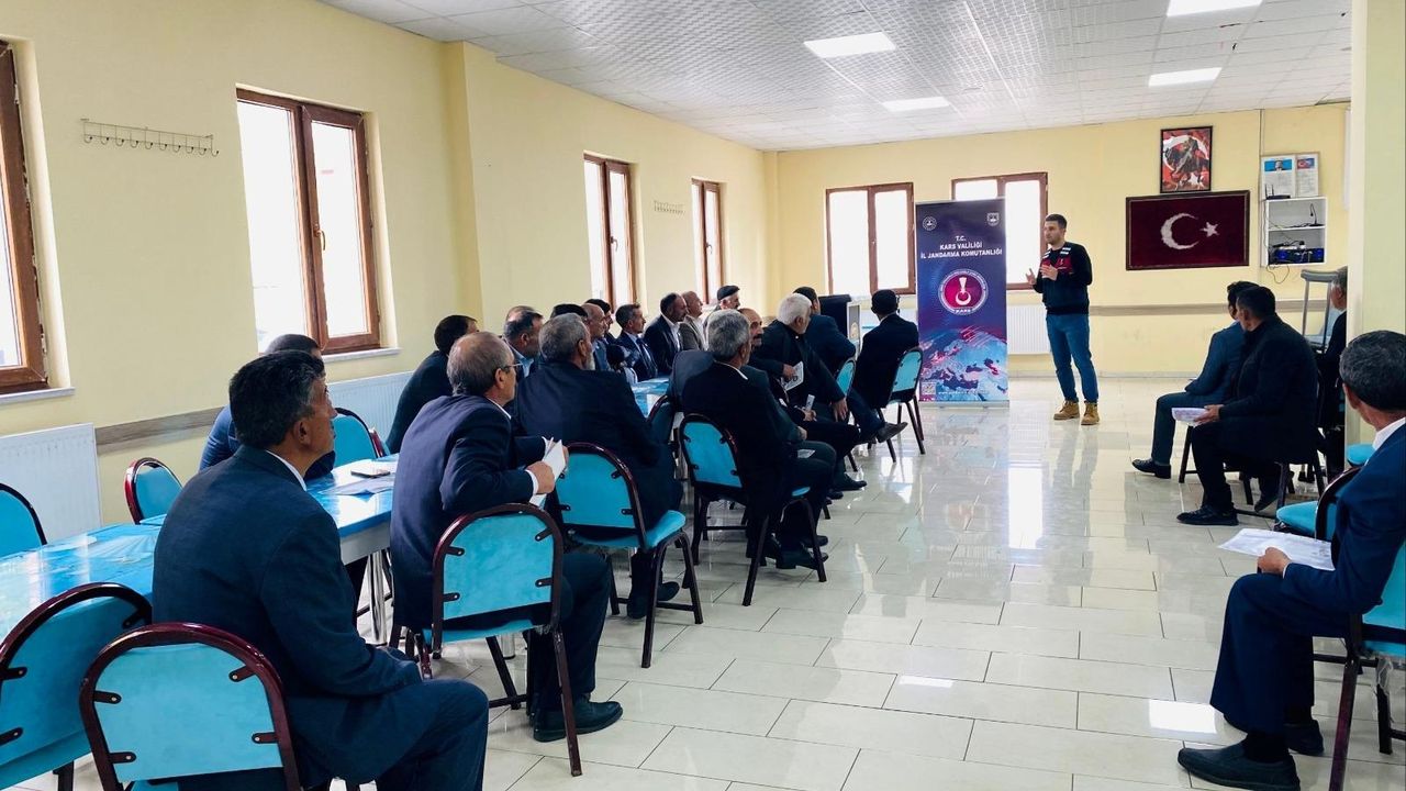 Kars’ta Muhtarlara Siber Güvenlik Eğitimi