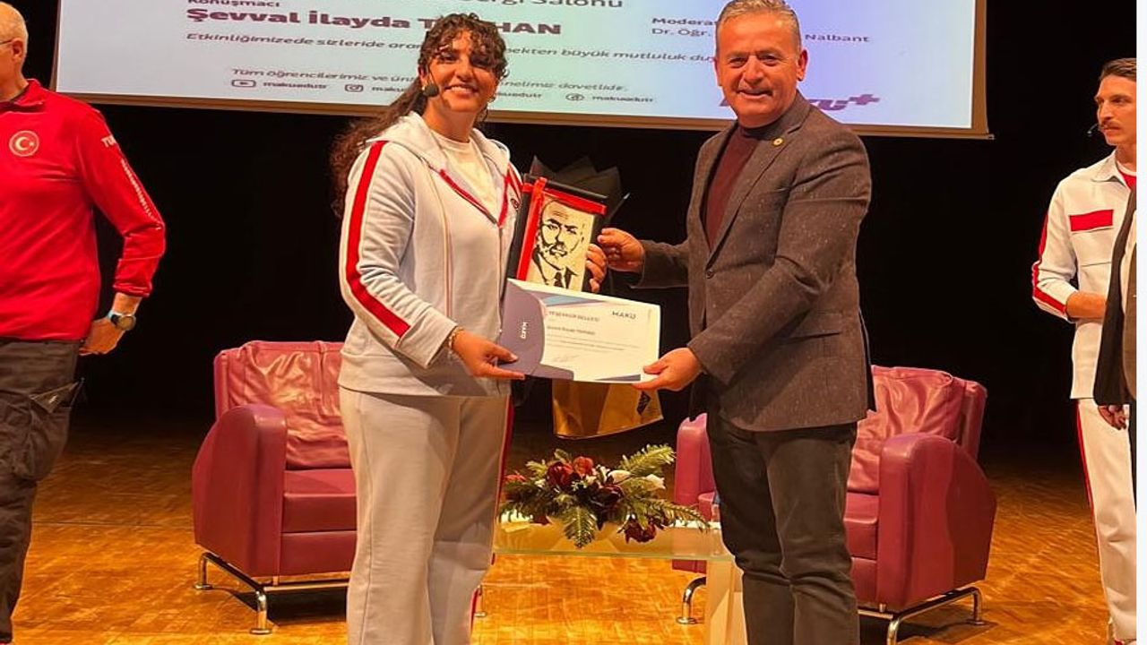 Şevval İlayda Tarhan, Paris 2024 Gümüş Madalya Hikayesini Anlattı