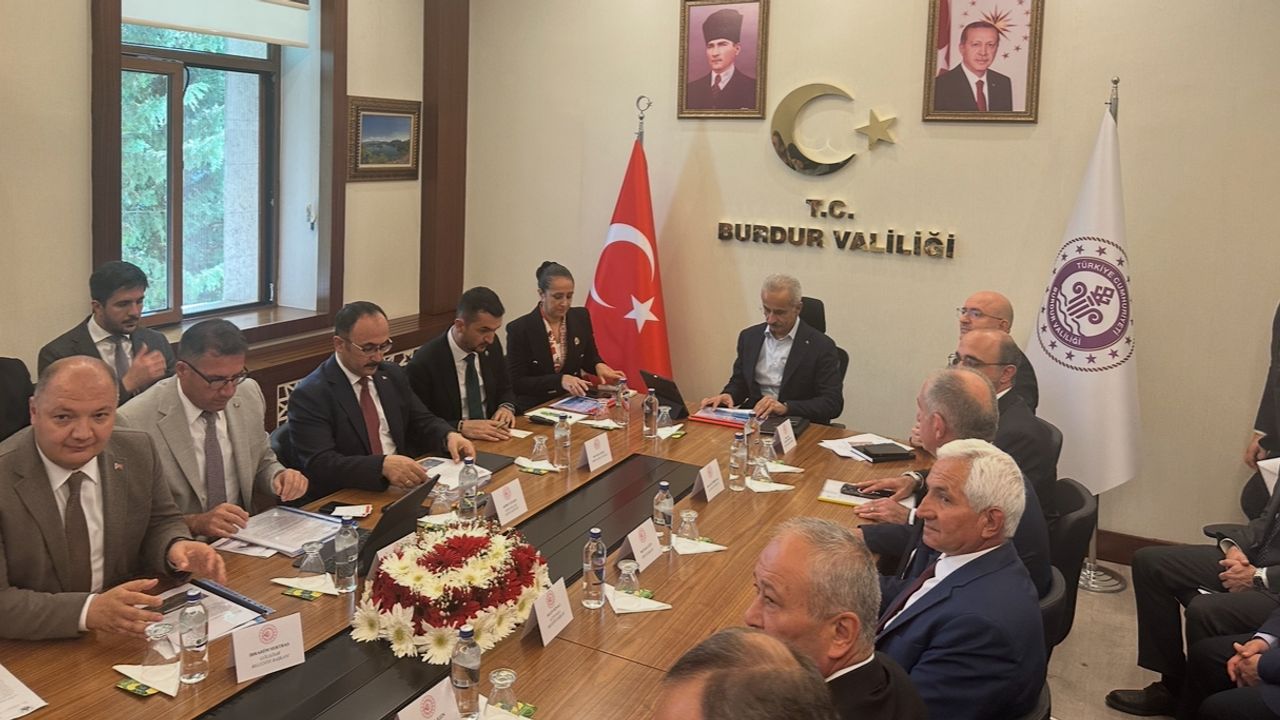 Burdur Hızlı Tren Projesi 2026’ya Ertelendi