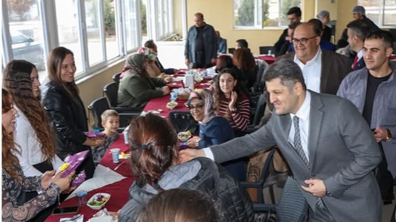 Keçiborlu’da 24 Kasım Öğretmenler Günü Coşkuyla Kutlandı