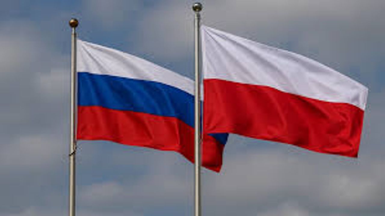 Polonya, Rusya’ya Diplomatik Misyon Azaltma Uyarısı Yaptı