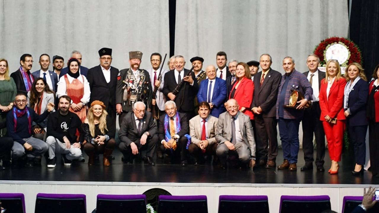 Trabzon’da Basın Ödülleri Sahiplerini Buldu