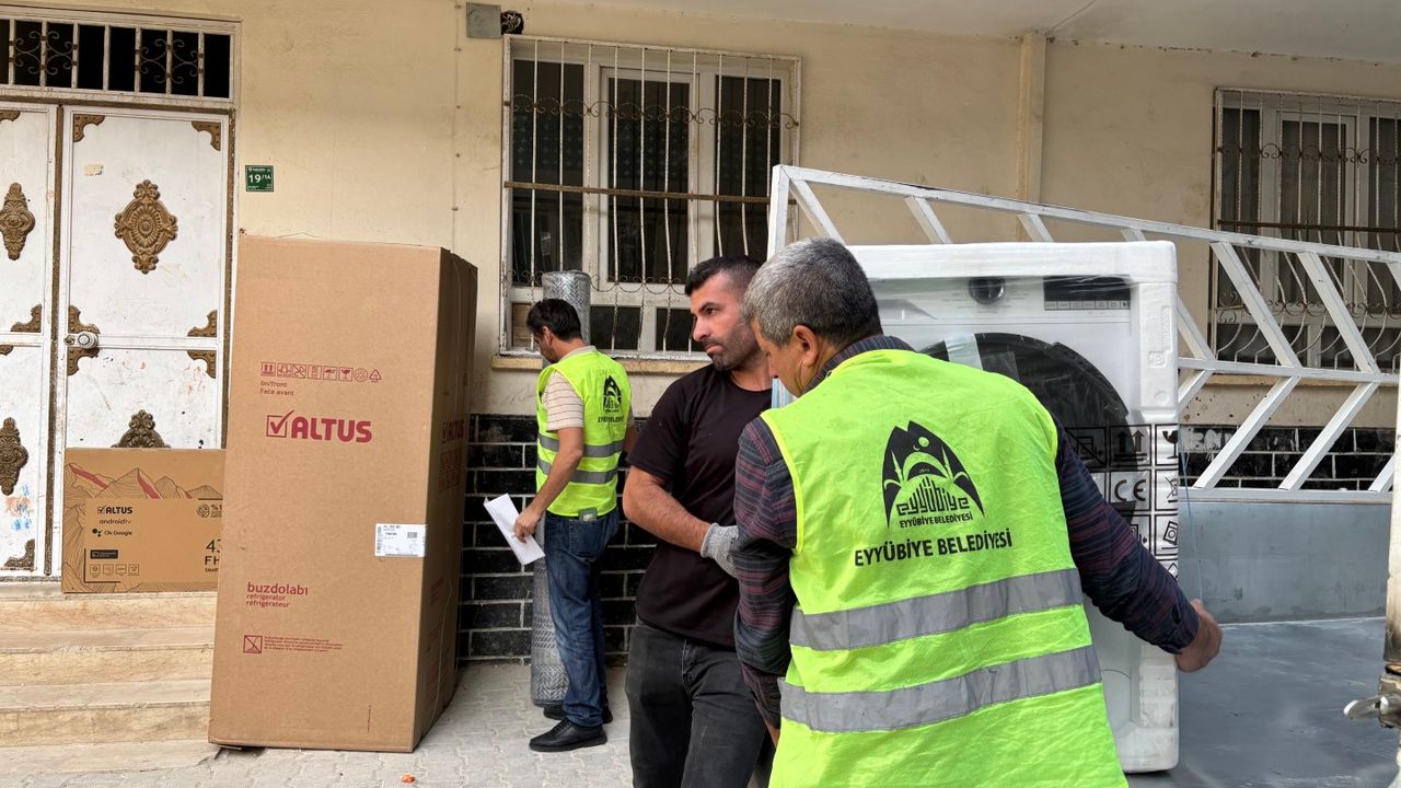 Eyyübiye Belediyesi 6 Çocuklu Aileye Ev ve Destek Sağladı