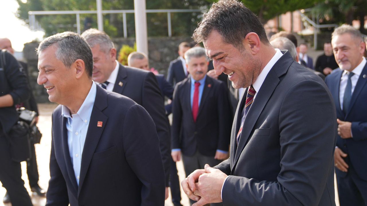 CHP Lideri Özgür Özel Giresun’da Belediye Çalışmalarını Değerlendirdi