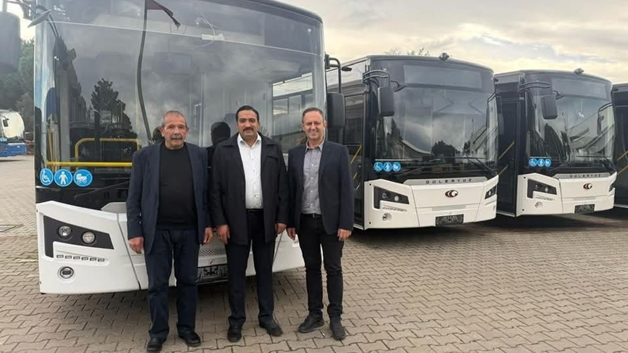 Sarıkamış Belediyesi’ne 2 Yeni Otobüs ile Ulaşım Kalitesi Artıyor