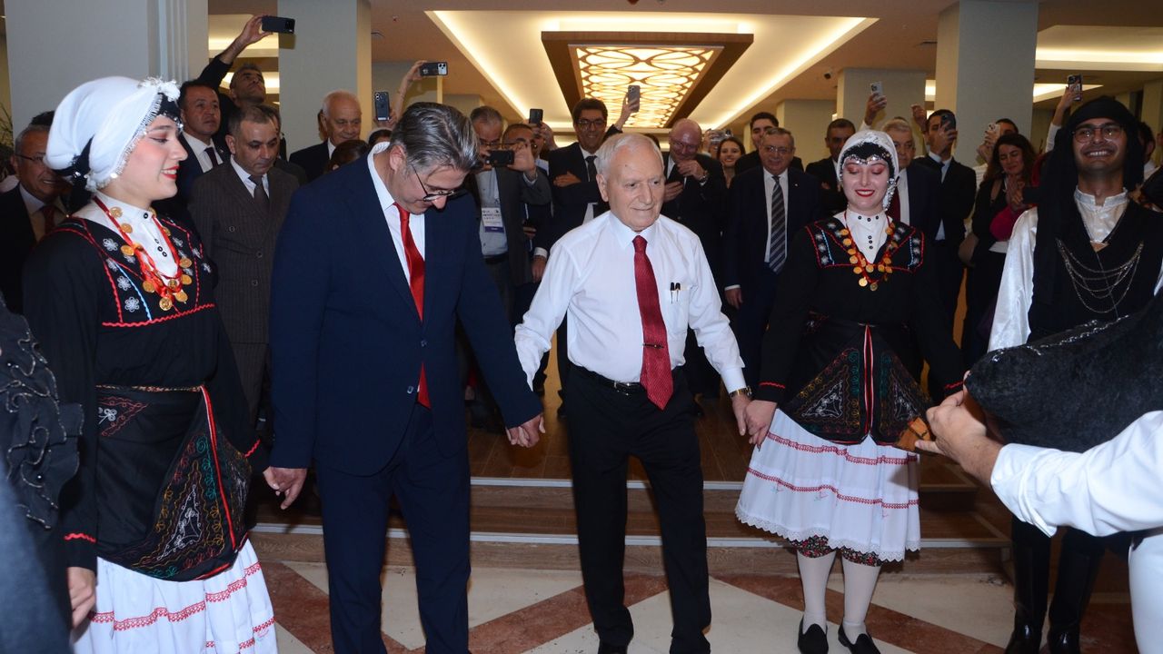 MESOT 19 Kongresi: Organ Naklinde 50 Yıllık Başarı Kutlandı