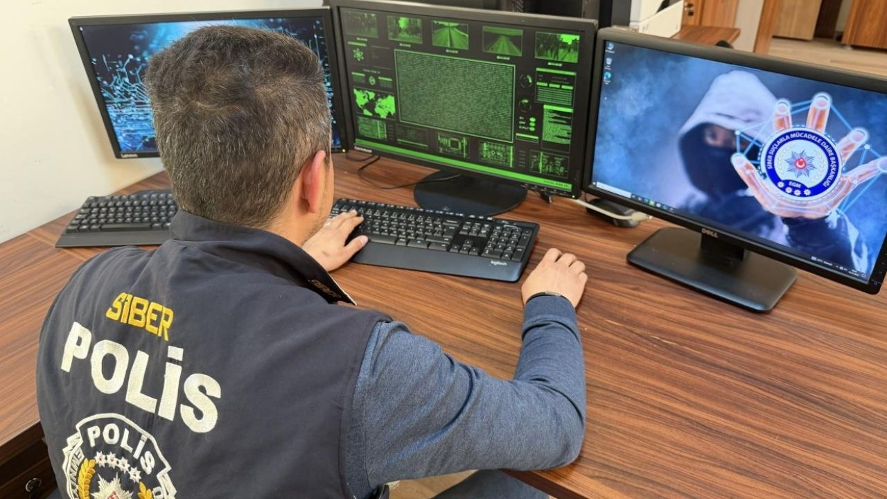 İstanbul’da Sahte Banka Reklamlarıyla 18 Kişi Gözaltına Alındı