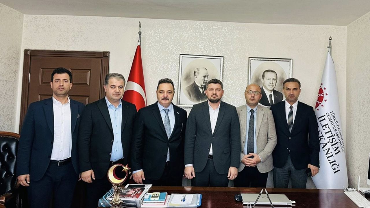 TİMBİR Heyeti Antalya İletişim Bölge Başkanı Ahmet Uzun’u Ziyaret Etti