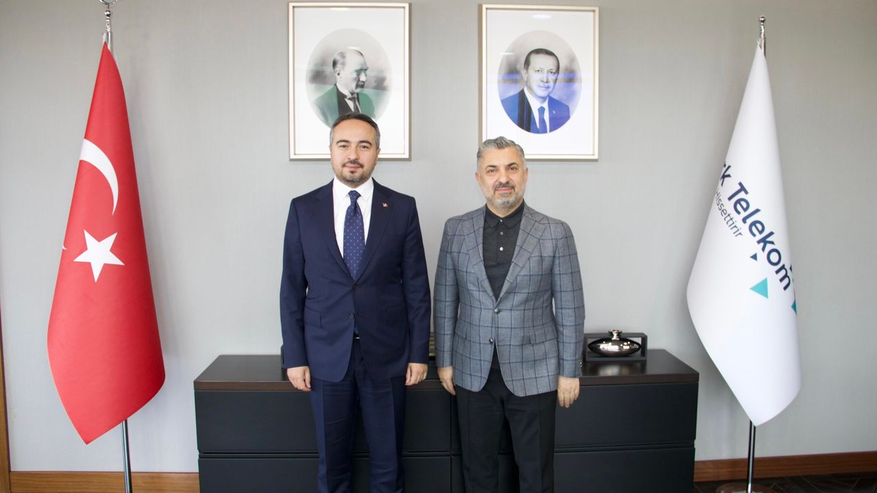 Demiralp Türk Telekom’u Ziyaret Etti: Dijital Vizyon Değerlendirmesi
