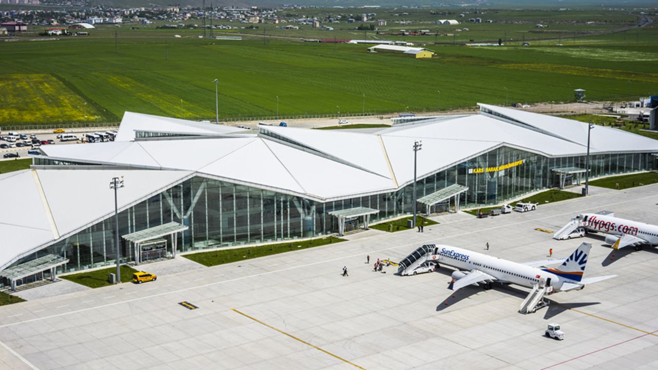 Kars Harakani Havalimanı Ekim Ayında 48 Bin Yolcuya Ulaştı