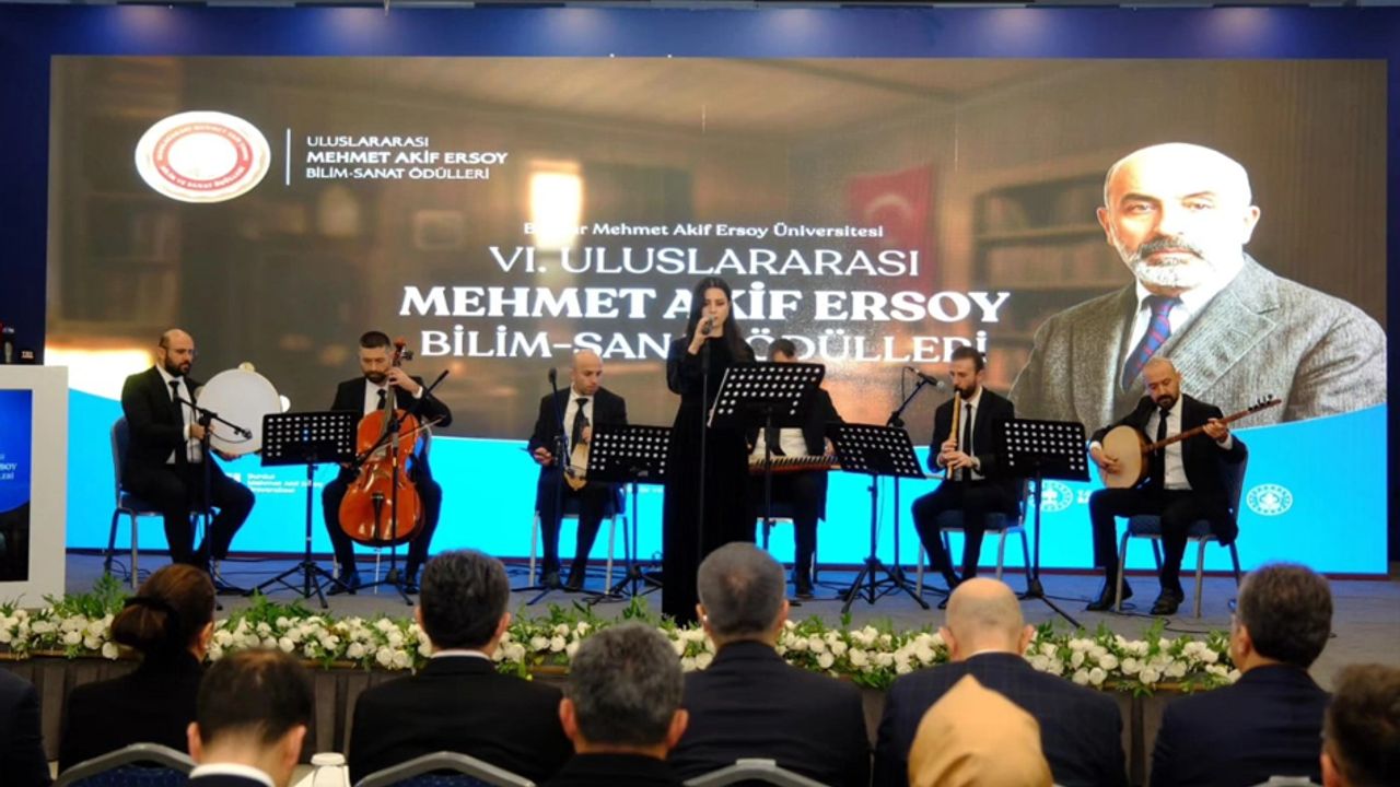 Burdur’da Uluslararası Mehmet Akif Ersoy Ödülleri Sahiplerini Buldu