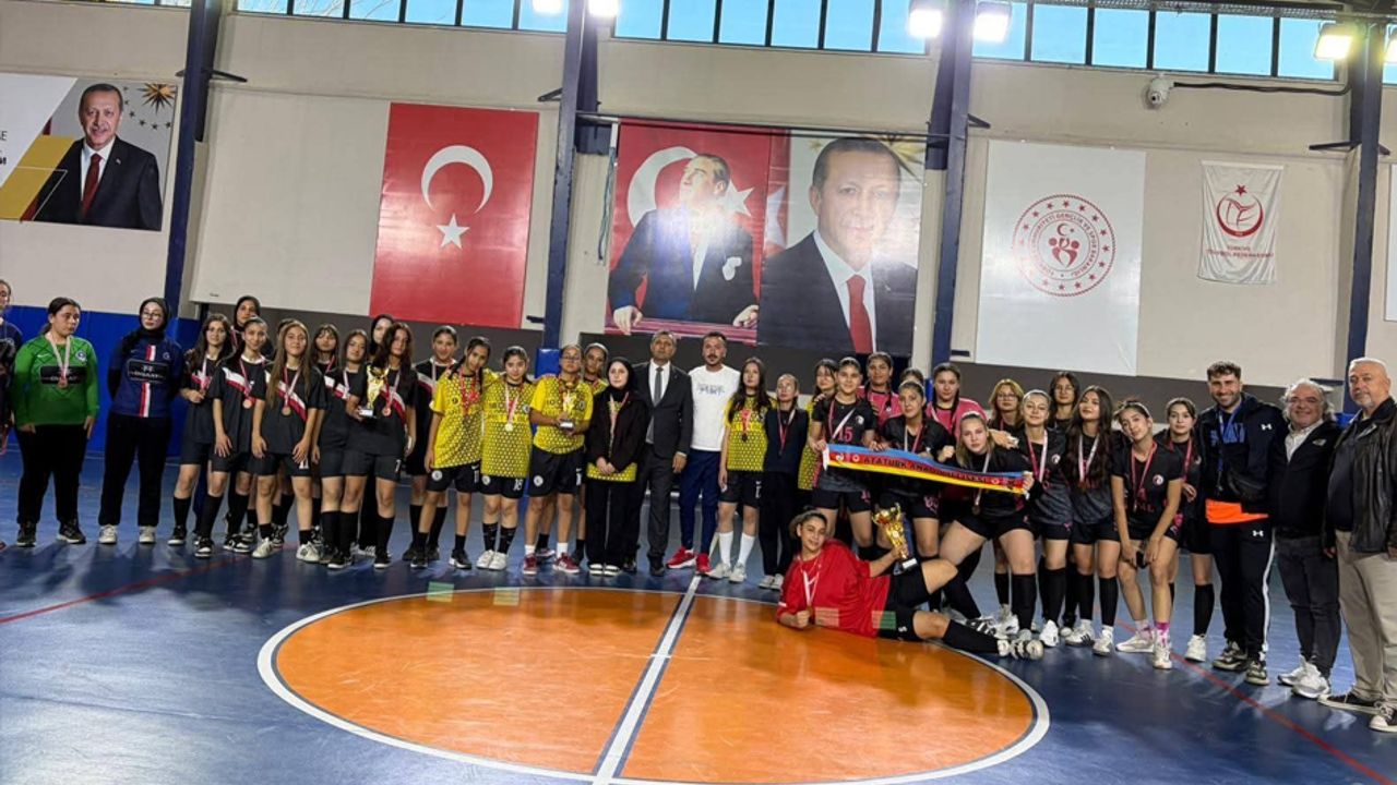 Serik Gençler Futsal İlçe Birinciliği Finalle Tamamlandı