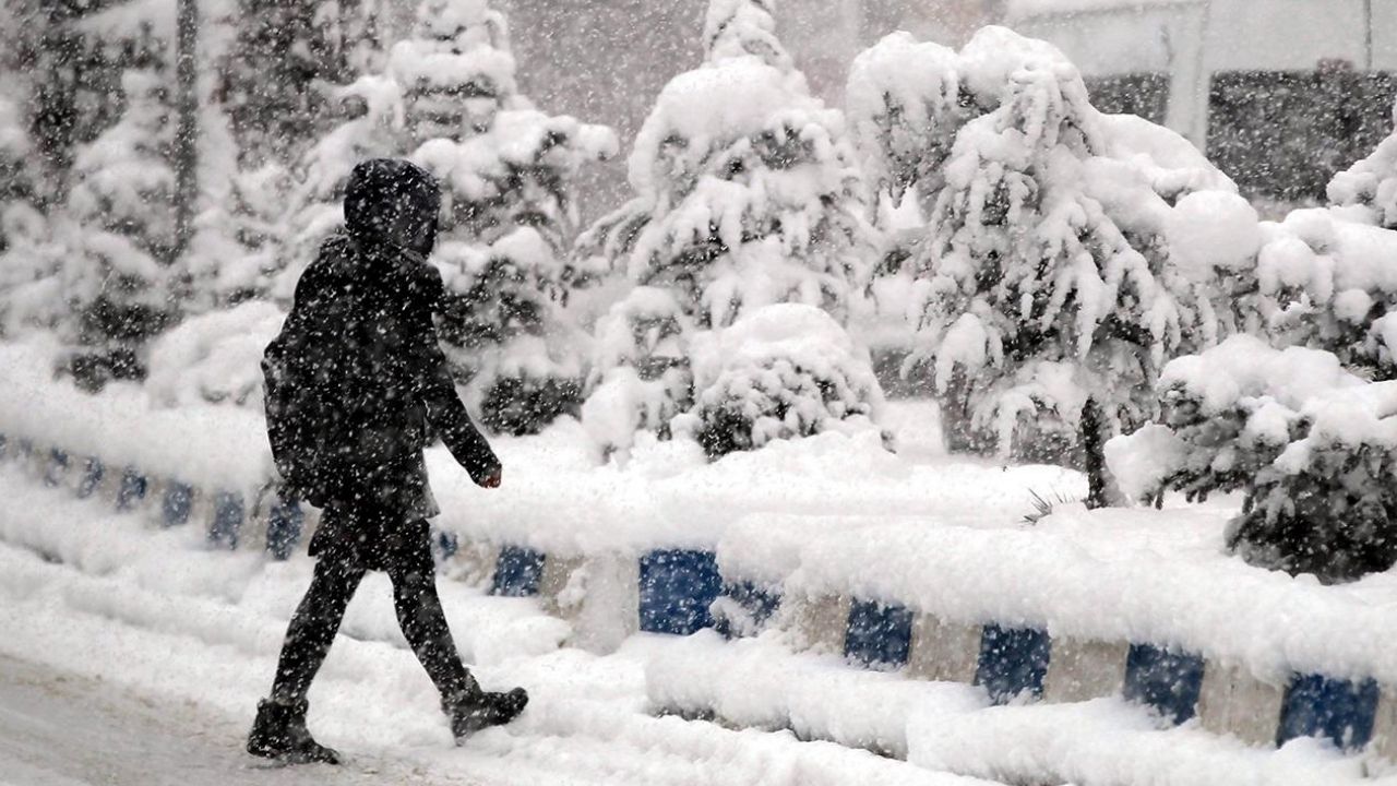 Meteoroloji Kuvvetli Yağış ve Sıcaklık Düşüşü Uyarısı Yaptı
