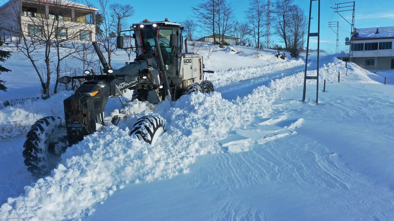 Ordu’da 18 Bin Kilometre Yol Karla Mücadeleyle Açıldı