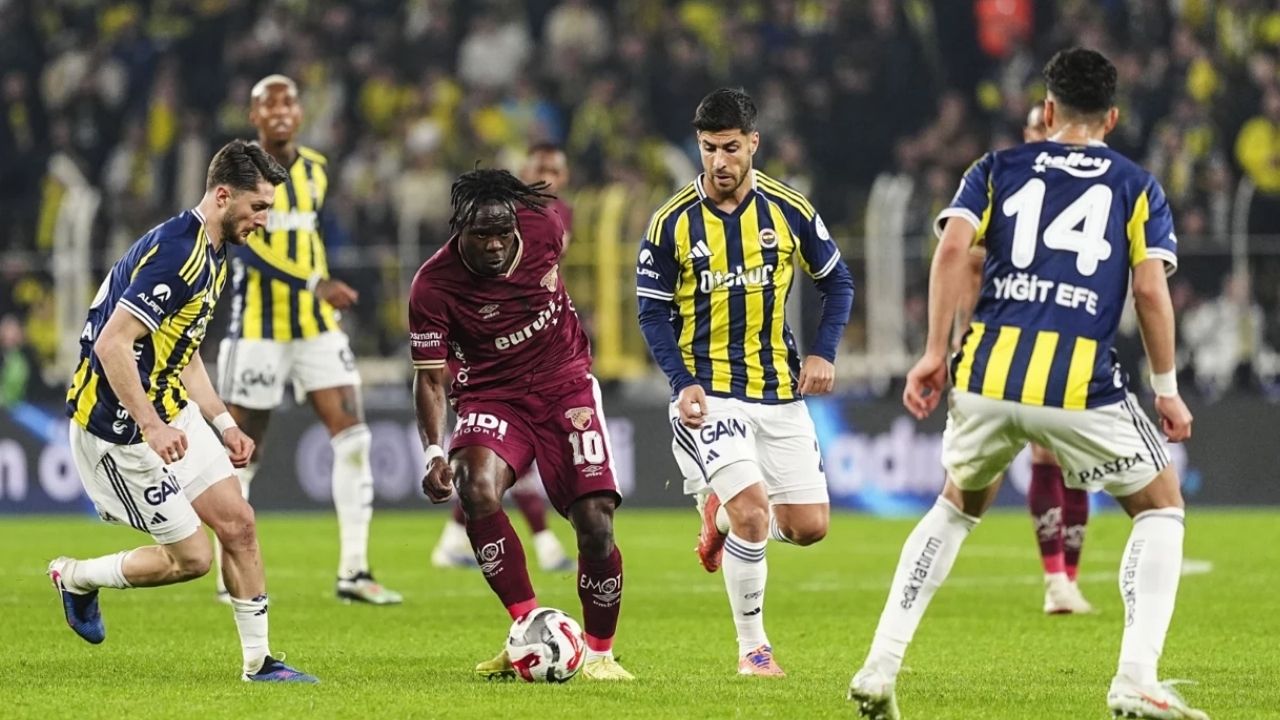 Fenerbahçe Göztepe Beraberliğiyle Zirve Yarışında Geriledi