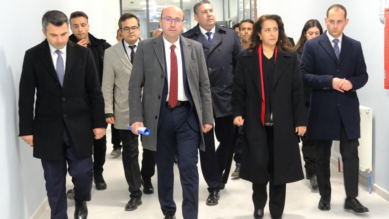 Burdur Valisi Çavdır’daki Entegre Devlet Hastanesi İnşaatını Denetledi