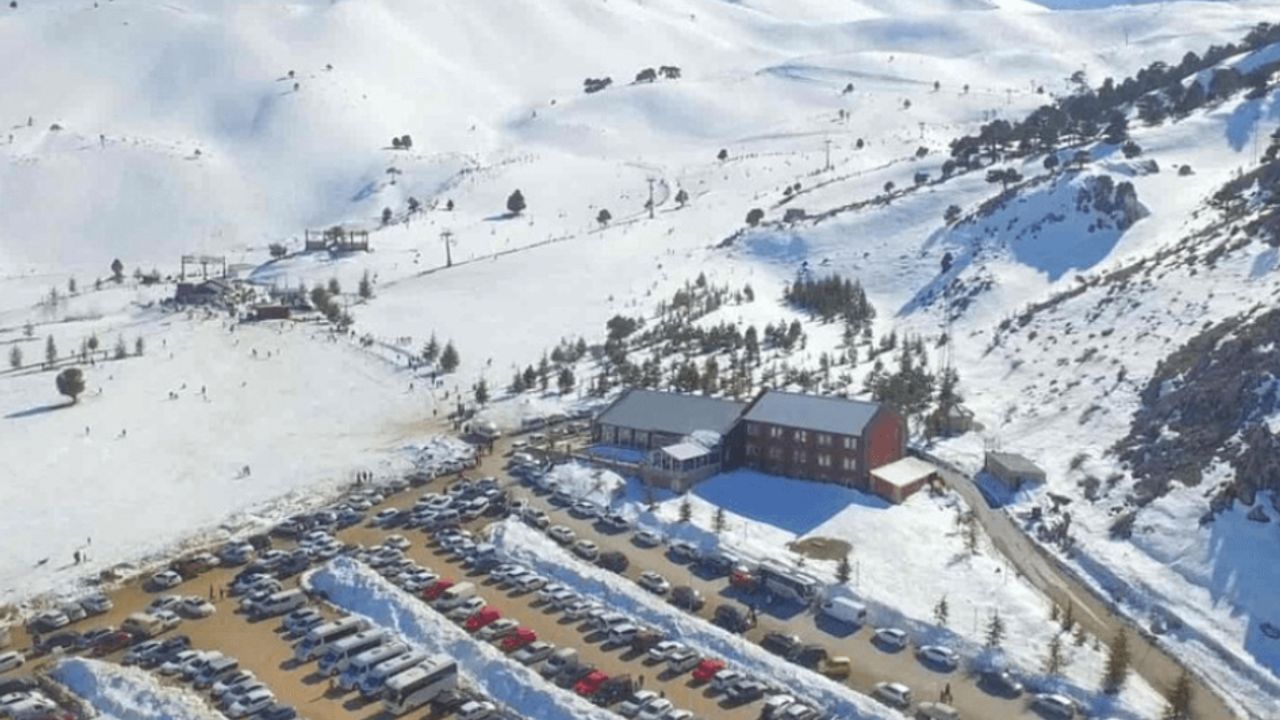 Davraz Kayak Merkezi Yönetim Sorunları Nedeniyle Potansiyelini Yakalayamıyor