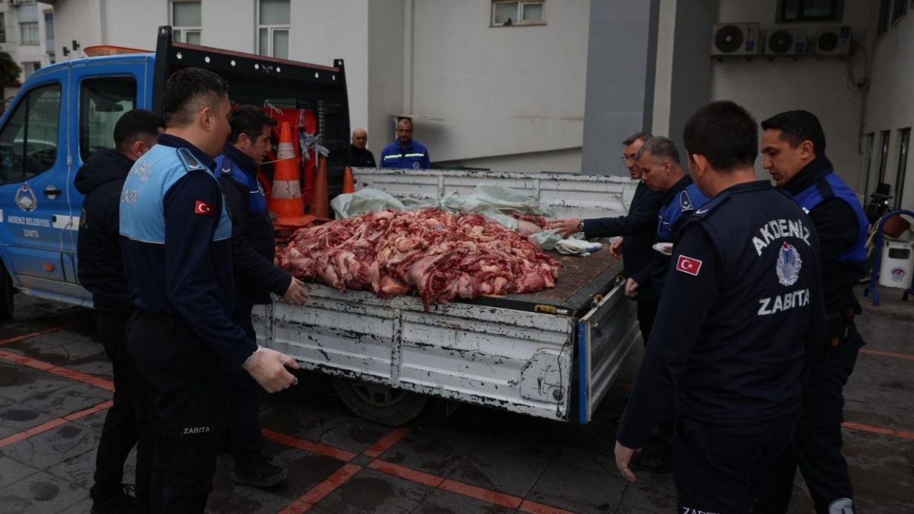 Mersin’de 500 Kilogram Bozuk Et İmha Edildi