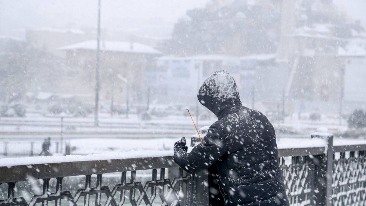 Erzurum, Kars ve Sivas’ta Kar Yağışı Ulaşımı Aksattı
