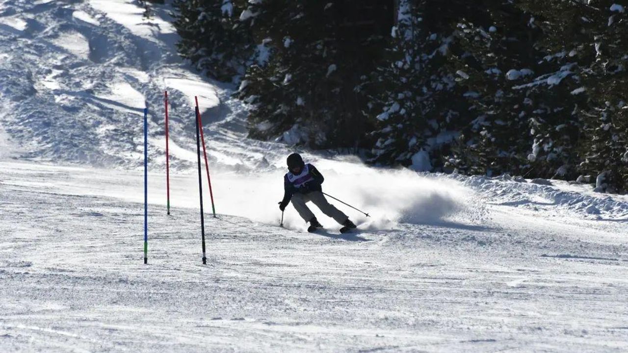 Sarıkamış’ta Alp Disiplini ve Snowboard İl Birinciliği