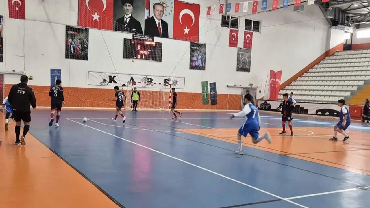 Kars’ta Gençler Futsal İl Birinciliği Müsabakaları Tamamlandı