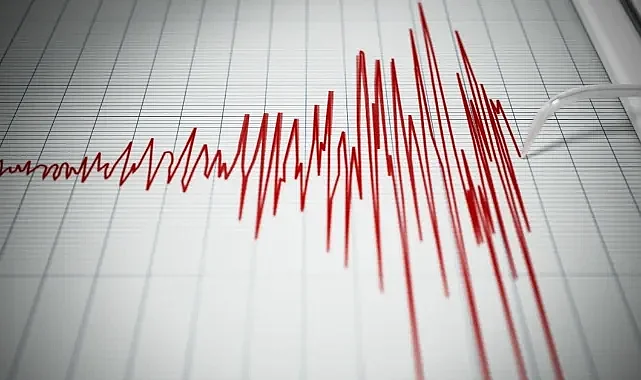 Kaş’ta 4 Büyüklüğünde Deprem Paniğe Yol Açtı