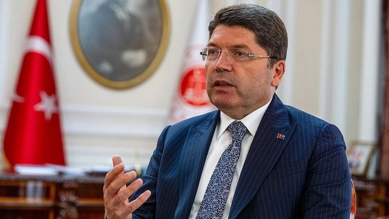 Hukuk Fakültesi Kontenjanları 8 Bine Düşürüldü