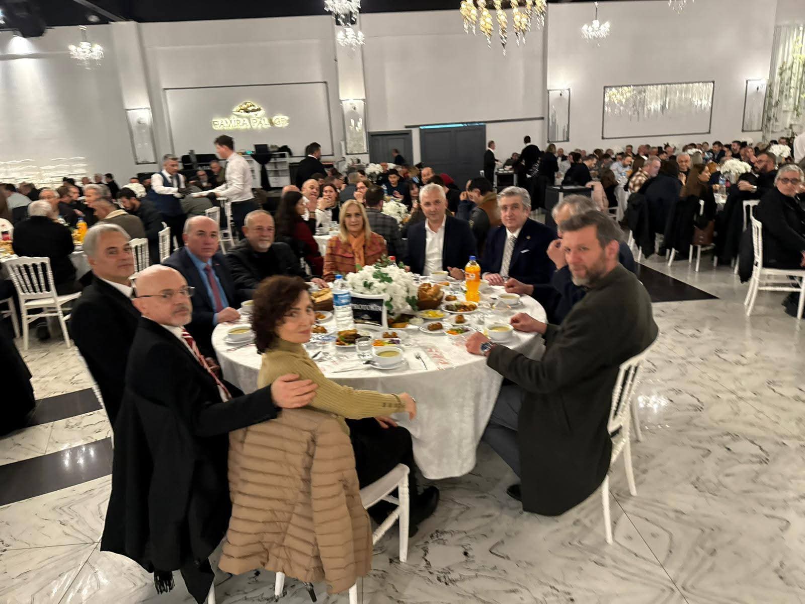 CHP İlk Adım Meclis Üyesi Ender ÇIKLA Iftar  verdi