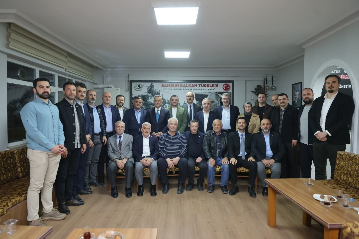 KARDEF Yönetimi İlyasköy Mubadele Derneğini