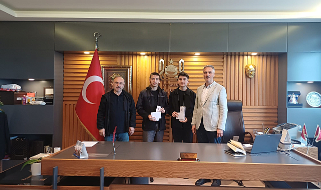 Atakum Anadolu Lisesi Öğrencileri Samsun Birincisi Oldu