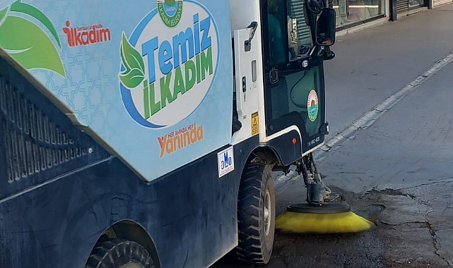 İlkadım Belediyesi ilçe genelinde kapsamlı temizlik çalışmalarını sürdürüyor