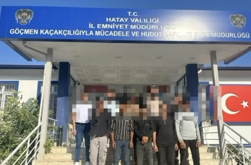 Hatay’da düzensiz göçmen operasyonu: 9 kişi yakalandı, 1 tutuklama
