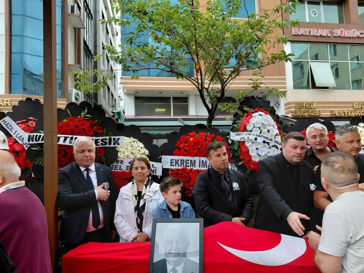 Eski Devlet Bakanı Burhan Kara Giresun’da son yolculuğuna uğurlandı