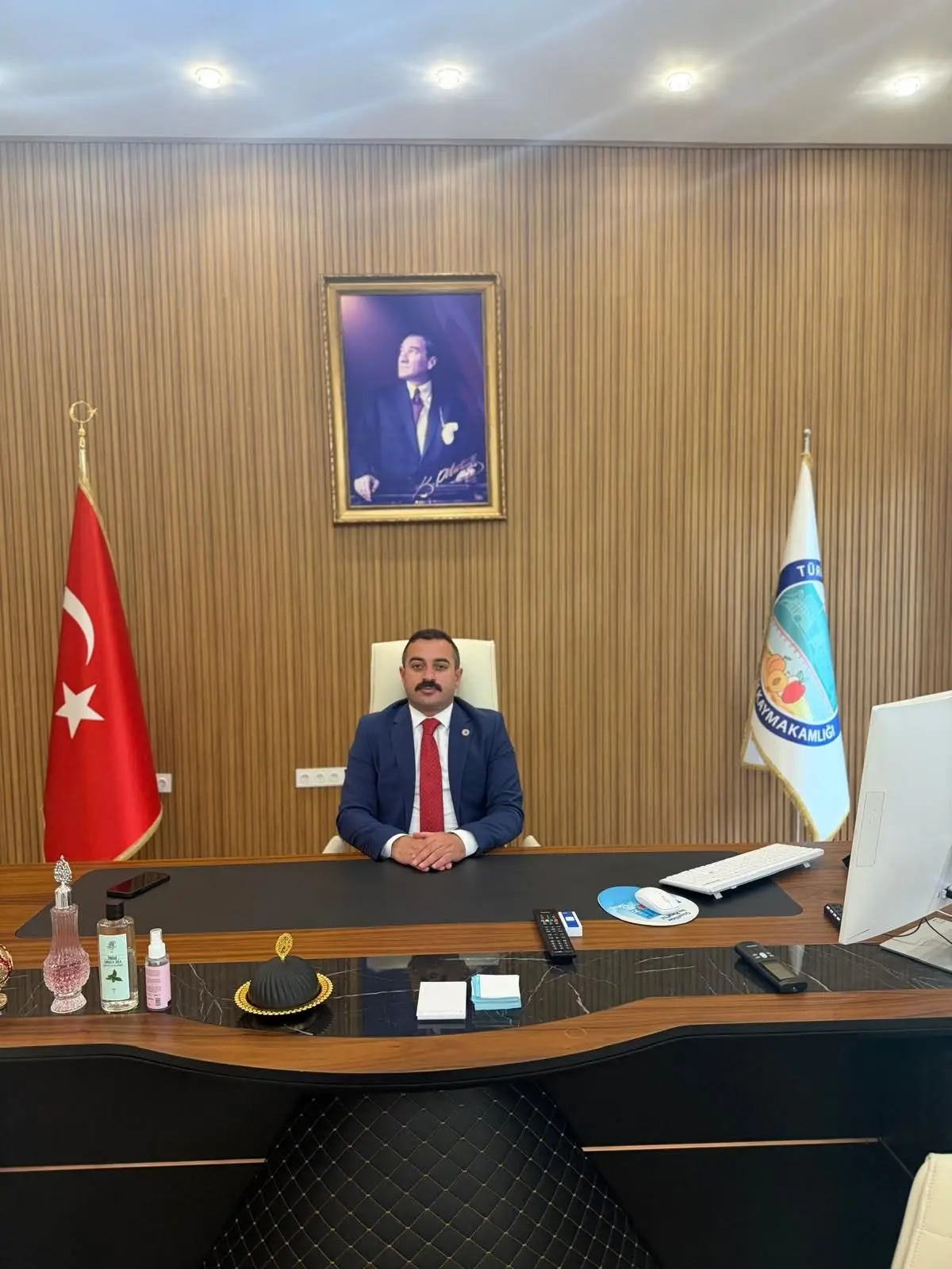 Kağızman’da yeni Kaymakam Semih Cembelekli göreve başladı