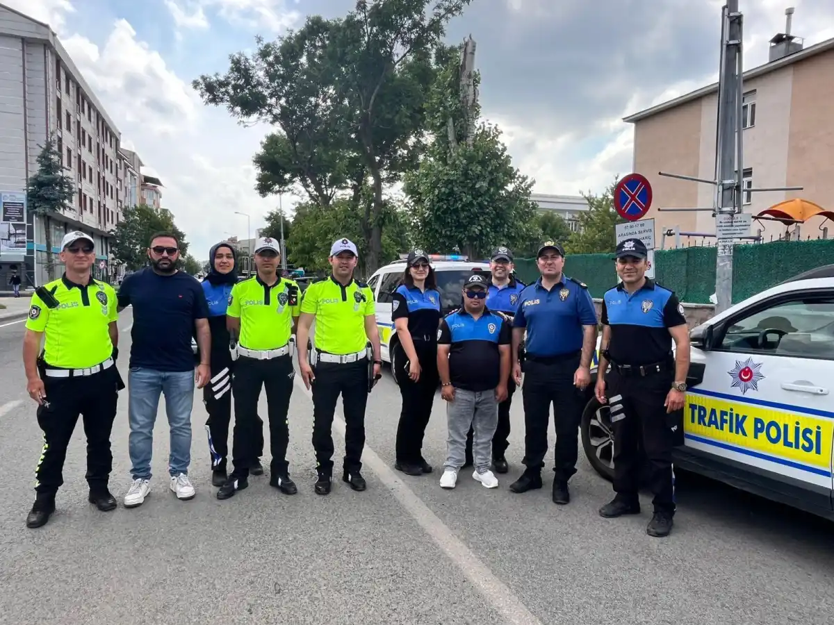 Kars’ta özel gereksinimli Ömer polislik hayalini gerçekleştirdi