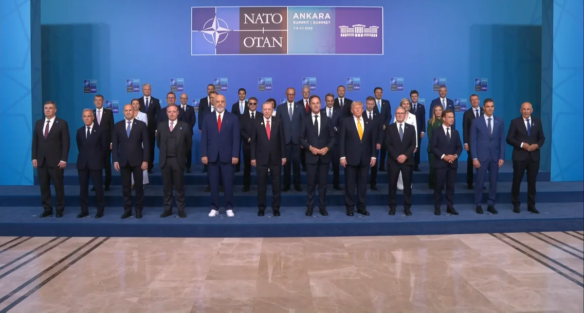 Cumhurbaşkanı Erdoğan NATO Zirvesi’nde Trump ile sohbet etti