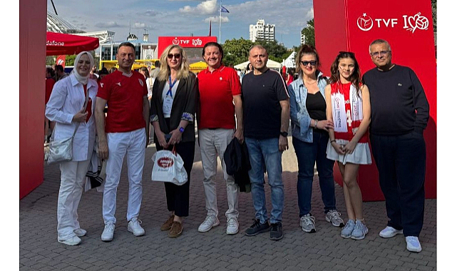 Kars Valisi koruyucu ailelerle bir araya geldi
