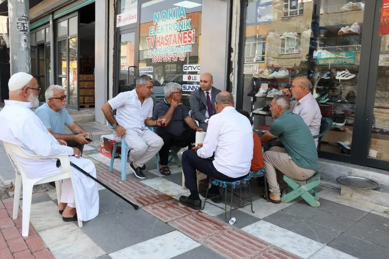 Kaymakam Çakal esnaf ve vatandaşlarla bir araya geldi