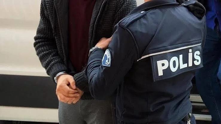RAMS Park’ta karaborsa bilet satan 3 kişiden 2’si tutuklandı