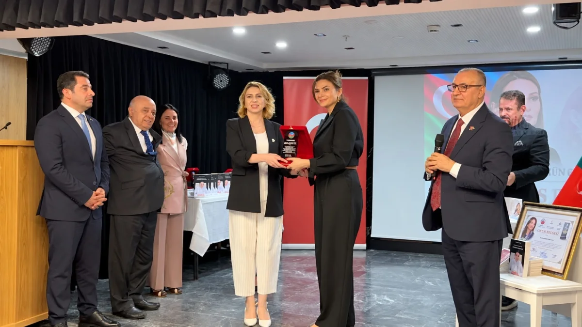 Ganire Paşayeva Anmasında Ayten Rehimova’ya Onur Ödülü